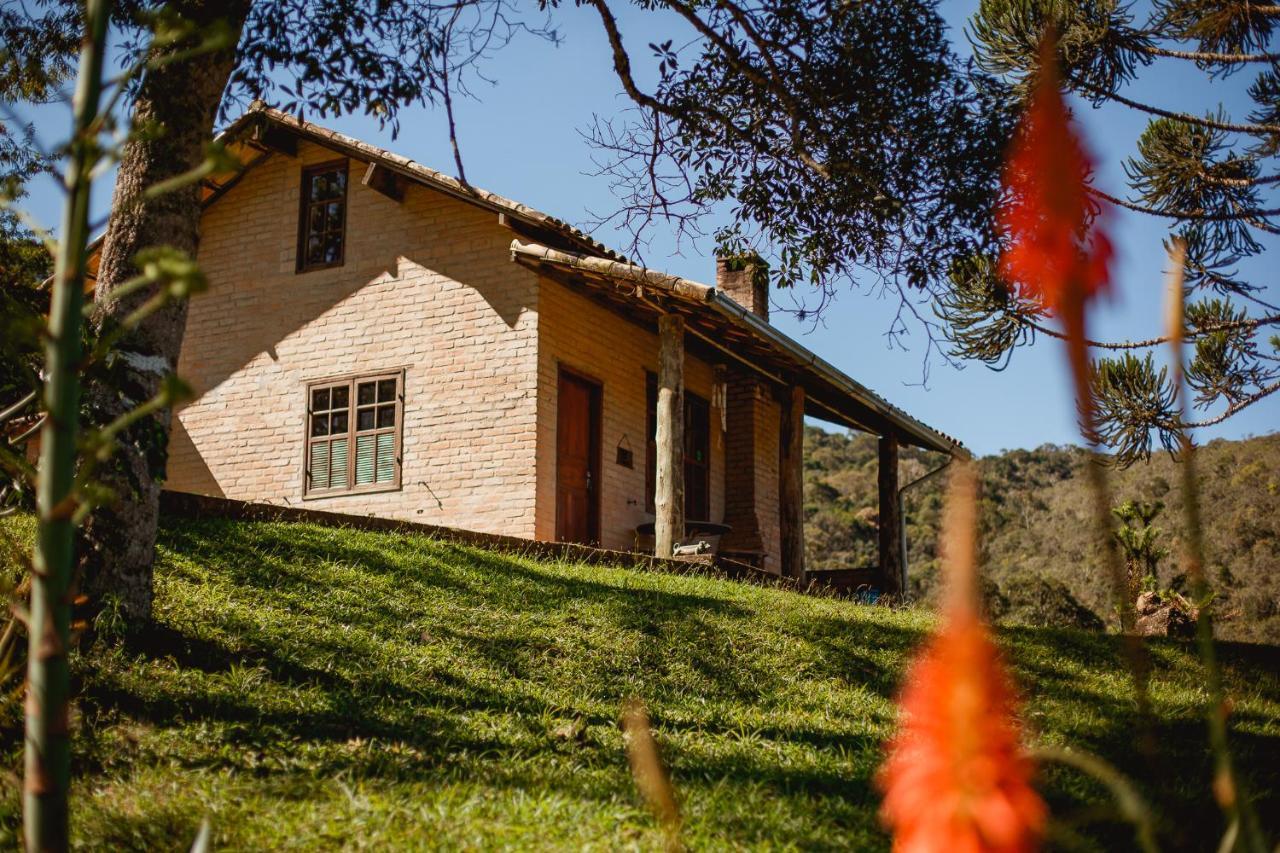 Sitio Das Hortensias Chales Консейсан-да-Ибитипока Экстерьер фото
